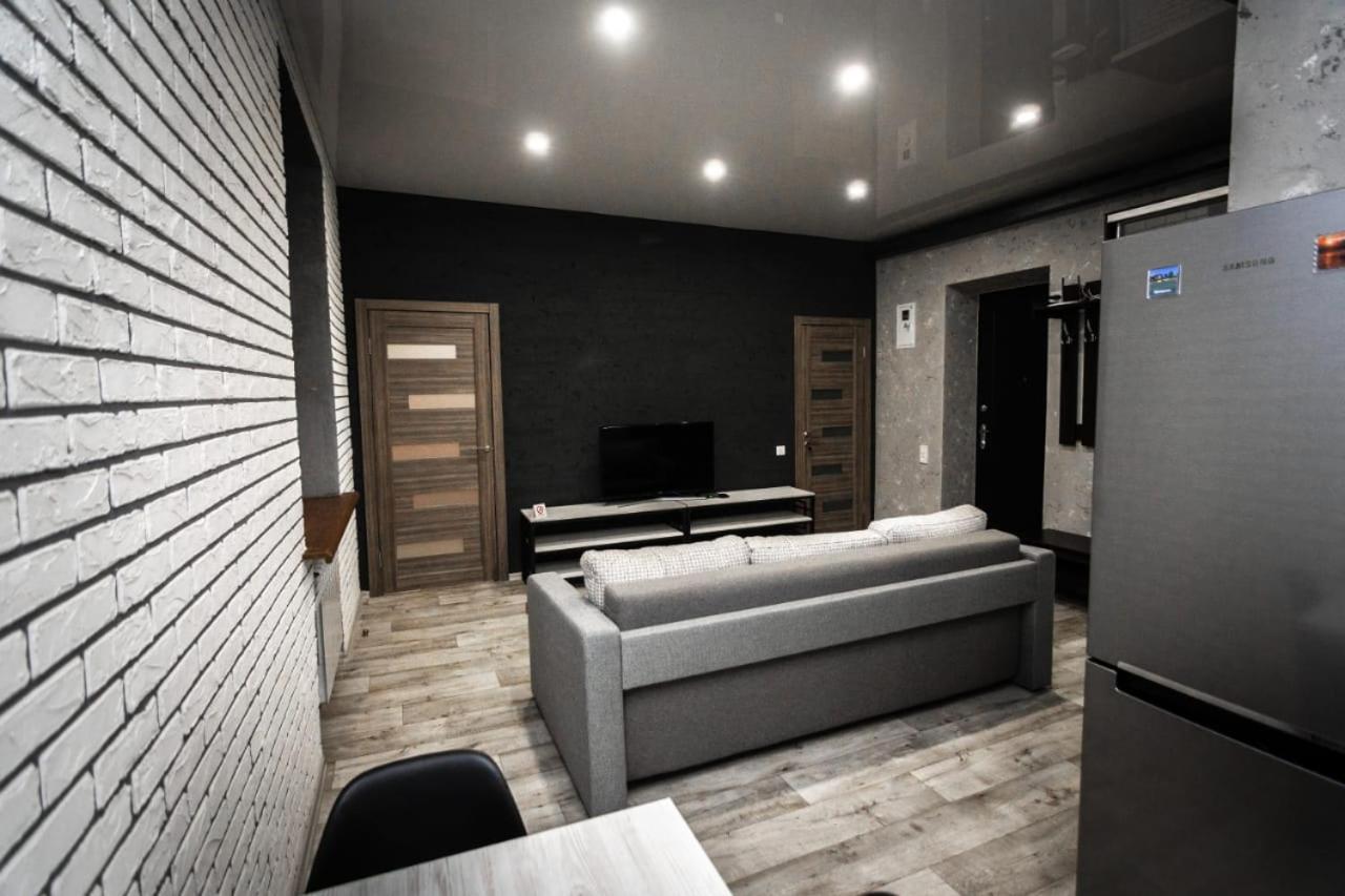 Loft Apartment On Svobody Kamianske Exterior photo